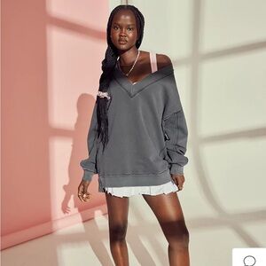 Aerie Vacay Every Day V Neck Sweatshirt